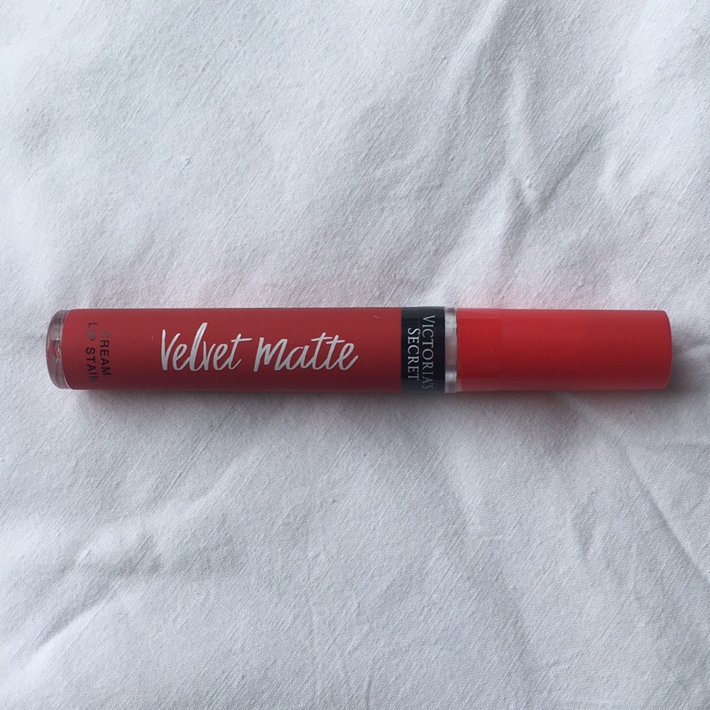 BOGO FREE VS Velvet Matte Cream Lip Stain DESIRE
